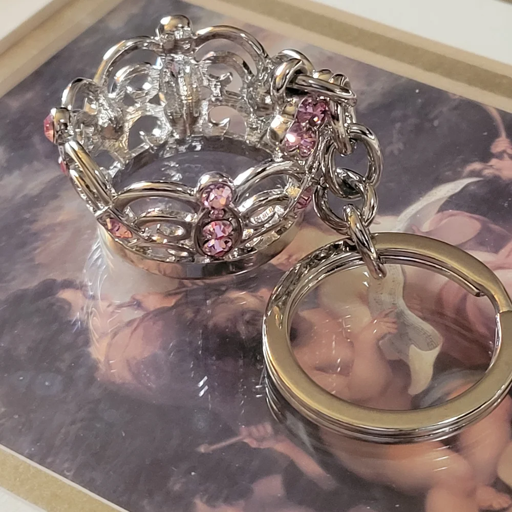 Crown Key Chain - Picture 2 of 5